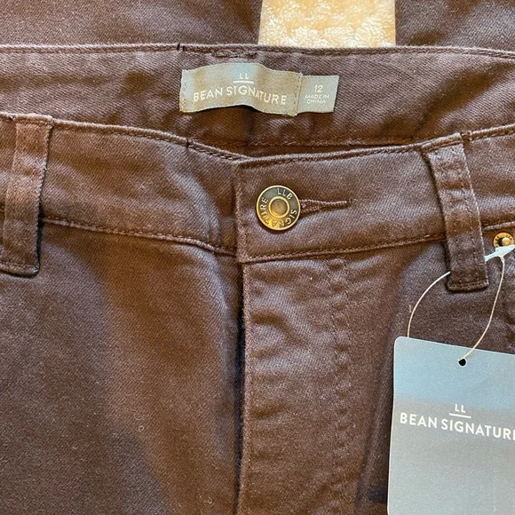 LL Bean Signature Brown Flare Denim Sz 12 - Picture 2 of 3